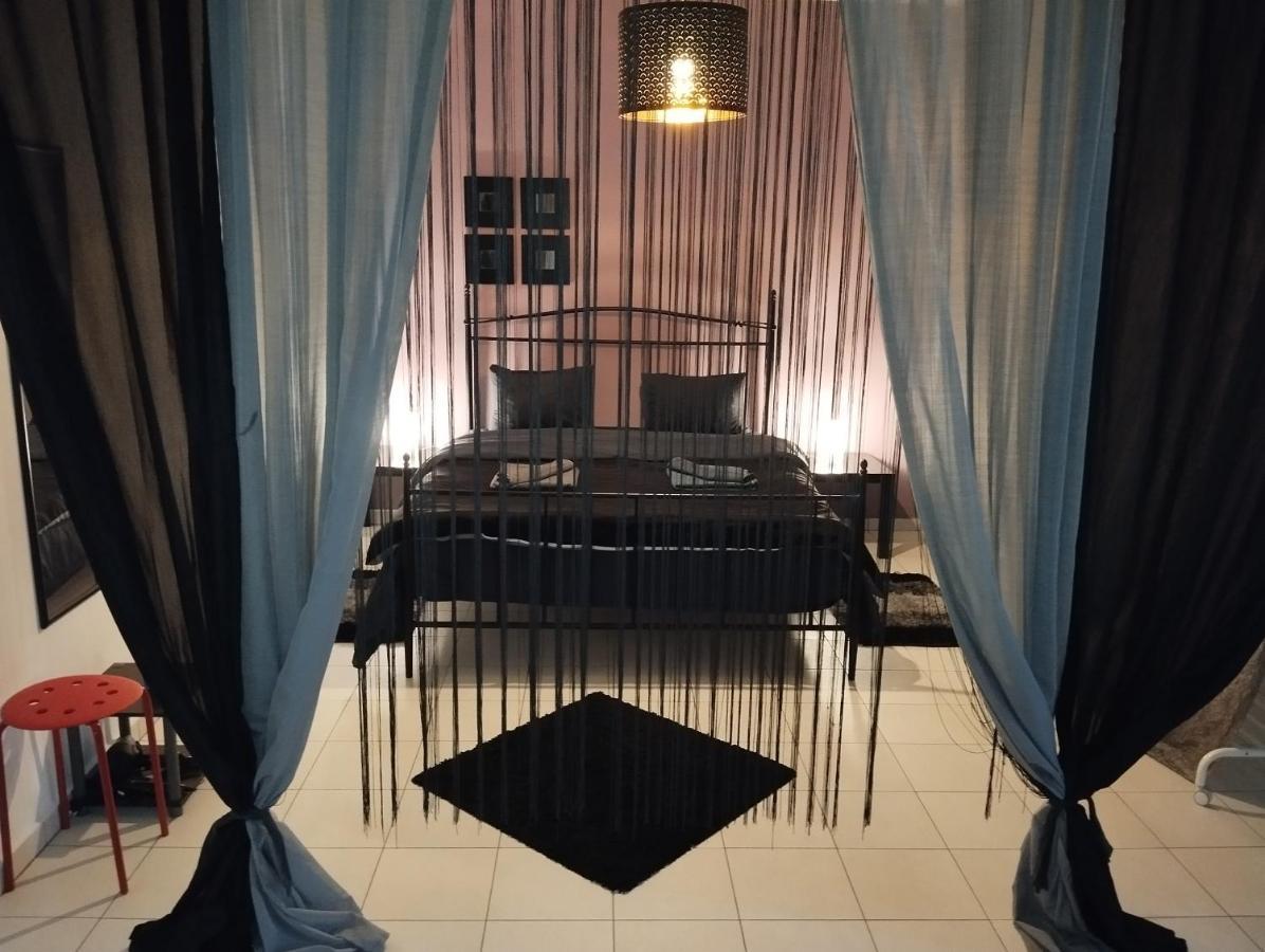 Poseidonia 75sqm Canal Apartment